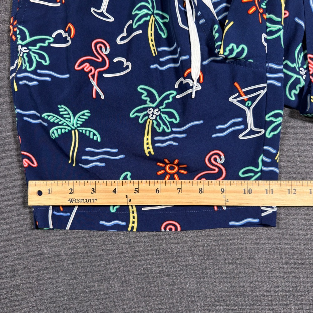 Chubbies Swim Trunks Mens Large Navy Neon Flamingo Palm Tree Tropical 7" Inseam - Picture 7 of 8